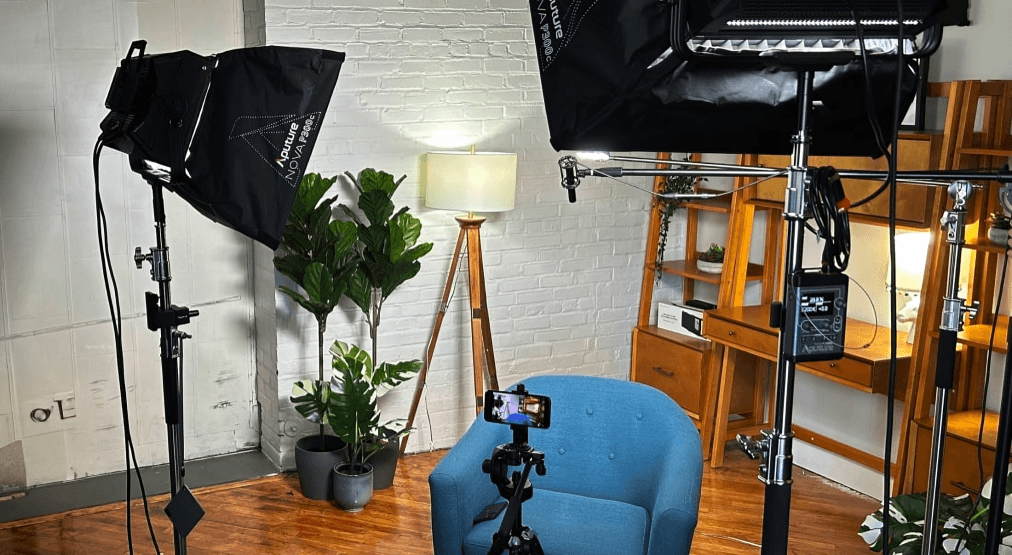 Streaming lighting setup